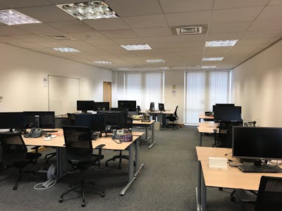 First Floor, Theale Court, Theale Court, Theale, Office To Let - IMG_2047.JPG