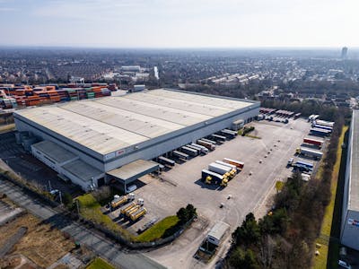 Oxw333, Fraser Place, Manchester, Industrial To Let - drone_photo_028.jpg