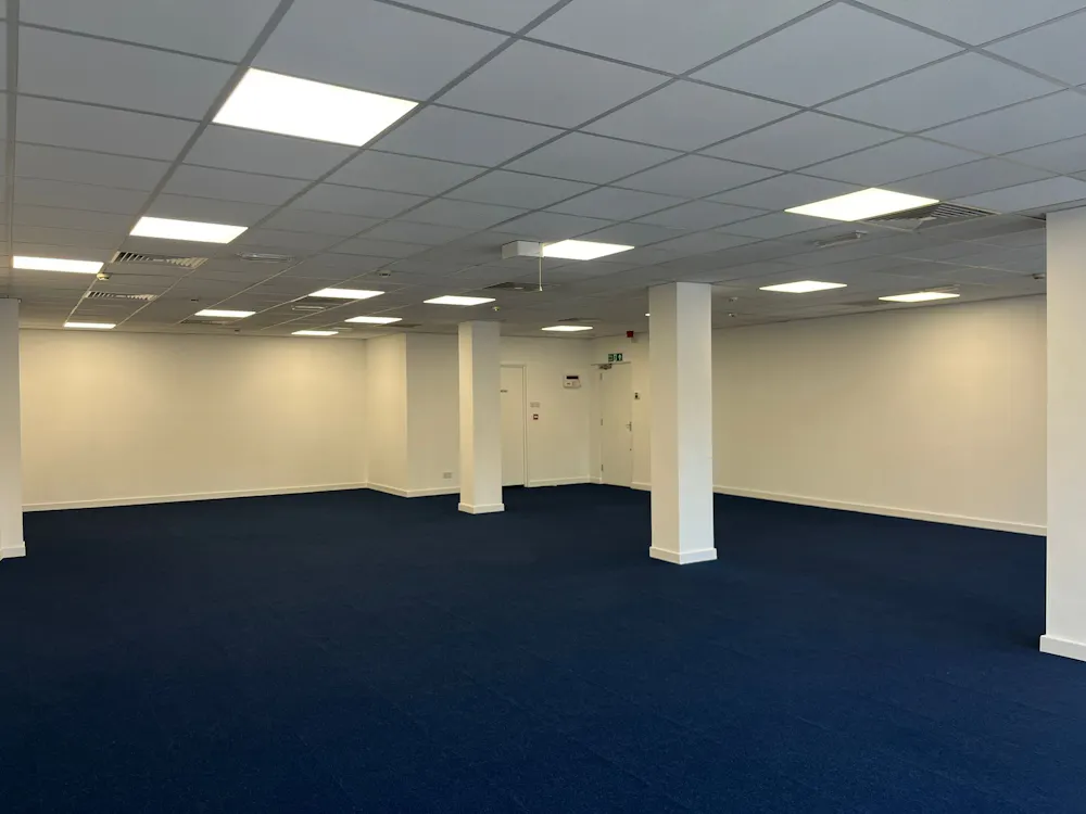 Stanmore Towers, 8-14 Church Road, Stanmore, Office To Let - IMG-20240802-WA0002.jpg