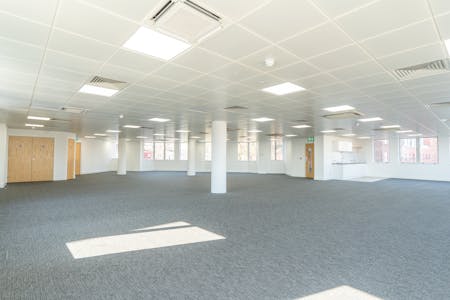 Queens Road Quadrant, 1-5 Queens Road Quadrant, Brighton, Office To Let - DSC08703.jpg