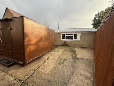 Unit 17 Clovelly Works Chelmsford Road, Rawreth, Office / Retail To Let - 9726d955-6b7c-43ba-812b-78d55b82ff28.jpg