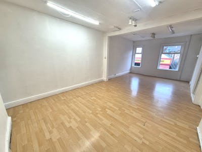 74 Gloucester Road, Manchester, Retail To Let - 20260220_112750.jpg