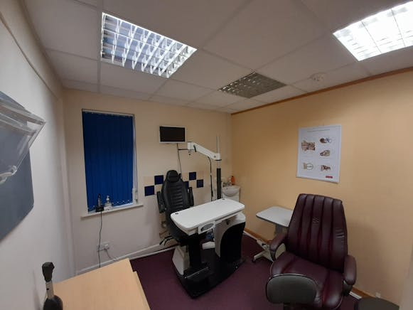 Suite B, Basingstoke, Offices / Retail To Let - proWhun1KiN.jpeg