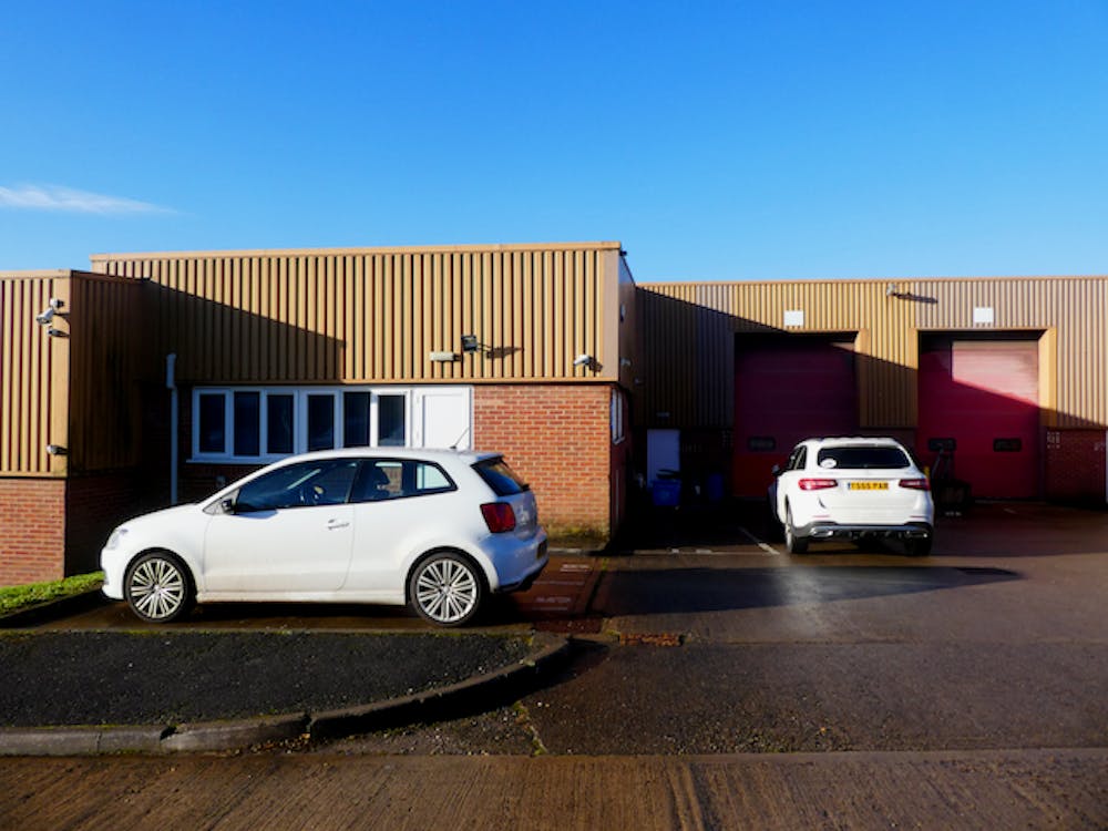 Turnpike Industrial Estate - P1020151.jpeg