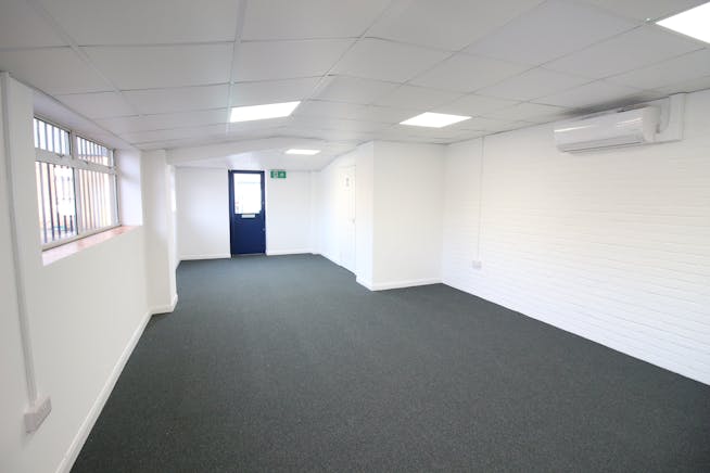 Unit C01a, National Works Trading Estate, Hounslow, Office / Industrial / Warehouse To Let - IMG_5055.JPG