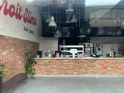 Ground Floor Unit F, One Circle Square, Manchester, Retail - In Town To Let - Internal 2.jpg