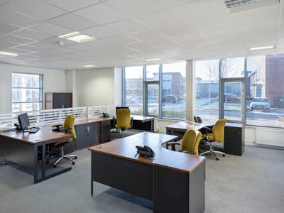 Merchant House, Watermark Business Park, Glasgow, Office To Let - Desk.jpg