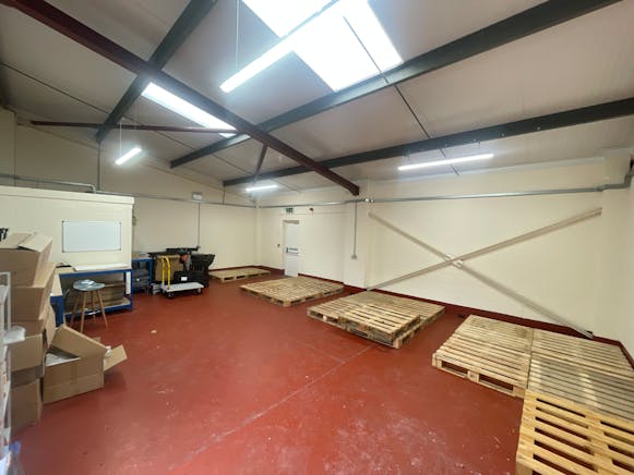Unit 1D, Mildenhall, Industrial To Let - IMG_7741.jpg