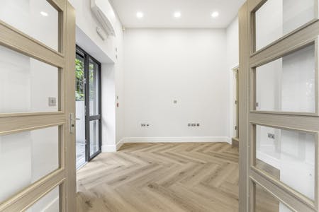 Bonsoir House, 3 Victorian Grove, Stoke Newington, Office To Let - 11_31649.JPG