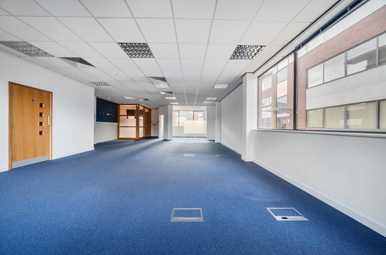 Holder House, Weybridge, Office To Let / For Sale - 137377446915c0b44d22b.jpg