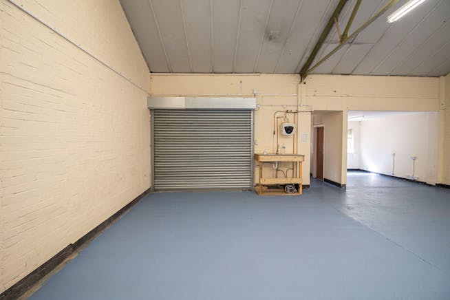 Unit 3 Kildare Close, Middlesex, Industrial / Warehouse To Let - 4.jpg