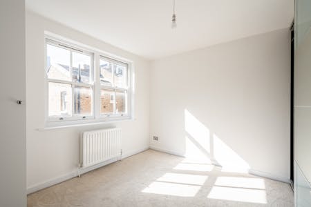 28 Woodseer Street, London, Residential To Let - Woodseer St 28 F3 - 3.jpg