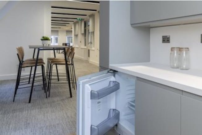 Brownlow House, 50-51 High Holborn, London, Office To Let - Picture5.jpg Brownlow House, 50-51 High Holborn, London, Office To Let - Picture5.jpg