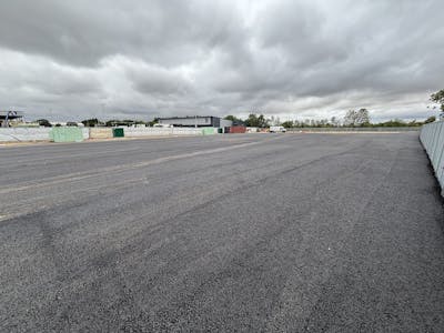 Dallow Road, Laporte Retail Park, Luton, Industrial/Logistics / Open Storage To Let - IMG_2610.JPG