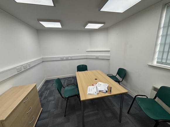 Storage & office units, 47(B-F) Queens Road, Bury St. Edmunds, Industrial / Office To Let - IMG_4135-1024x768.JPG