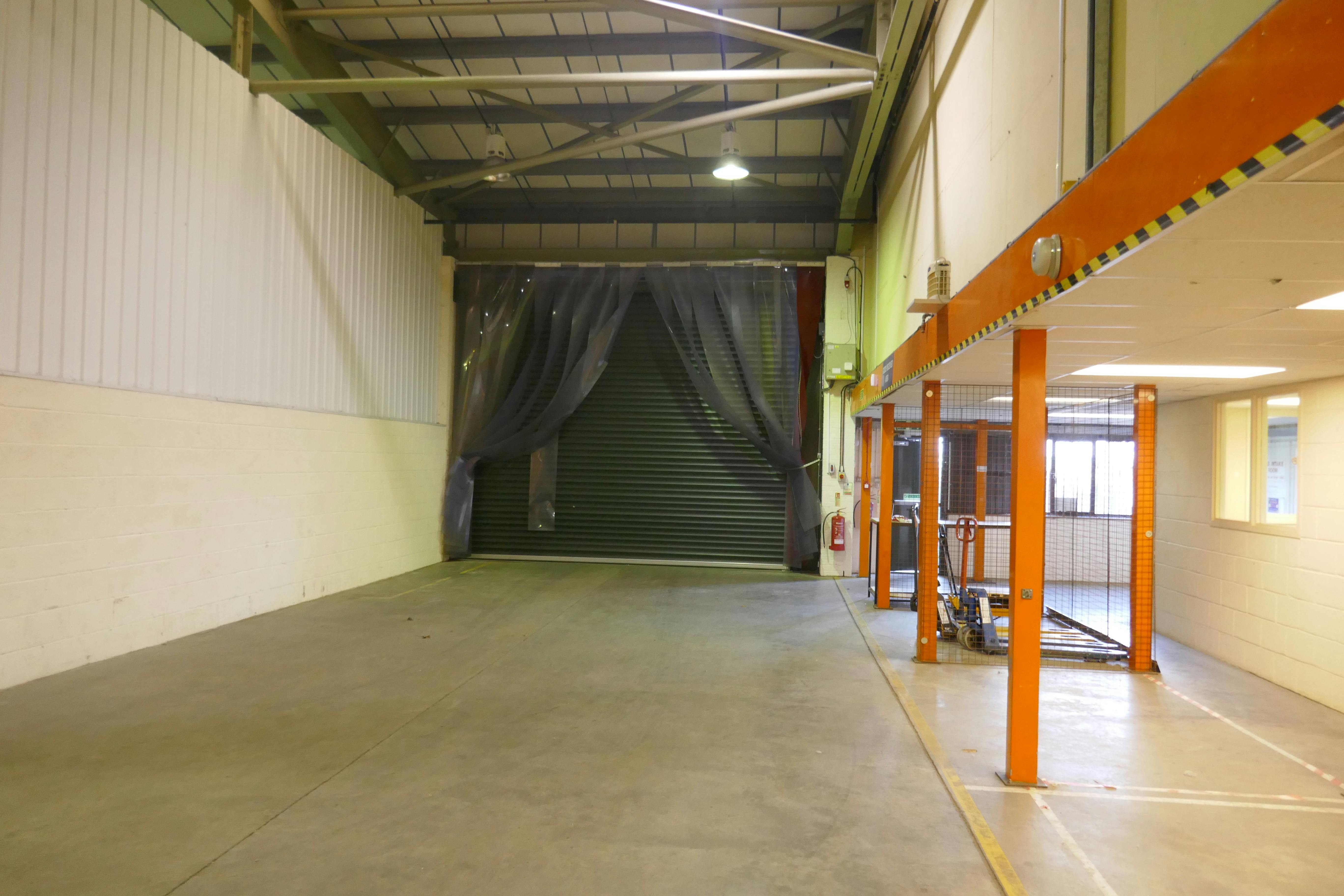 32 Bower Hill Industrial Estate, Bower Hill, Epping, Industrial / Other To Let - P1020778.JPG