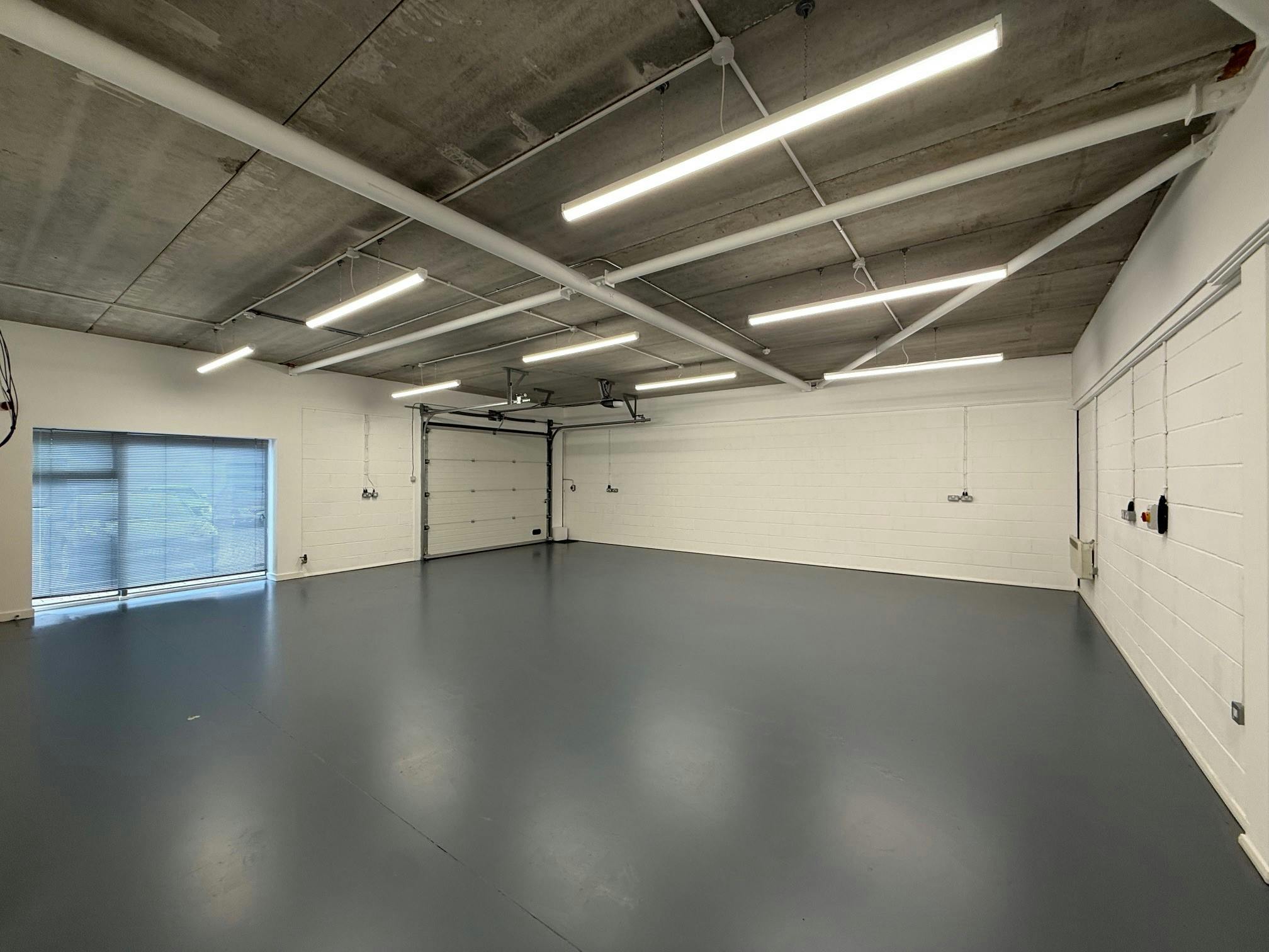 Unit 11 Ergo Business Park, Greenbridge Road, Swindon, Industrial To Let - 2.jpg