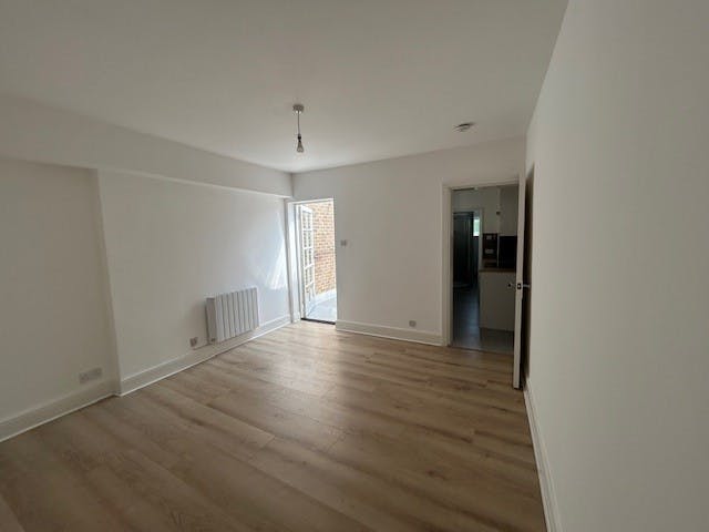 59 and 59a Victoria Street, Windsor, Investment / Residential / Retail For Sale - Dining Room.jpg