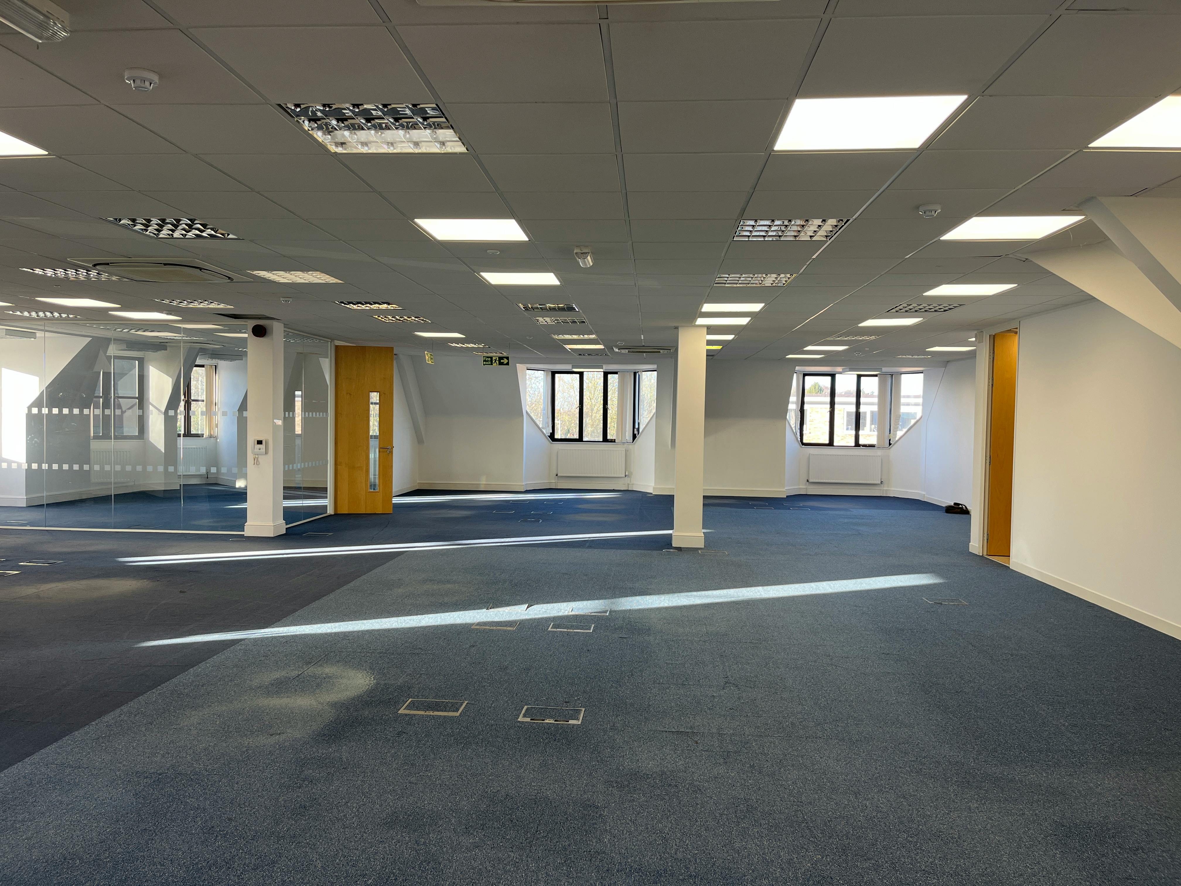 5 Chalfont Court, Amersham, Offices To Let - IMG_8513.JPG