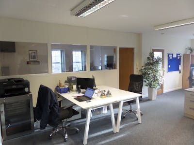 21, Hornbeam Square South, Harrogate, Office To Let - 20230116 101124.jpg