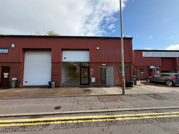 Unit 16, Perth, Industrial / Other To Let - IMG_7275.JPG