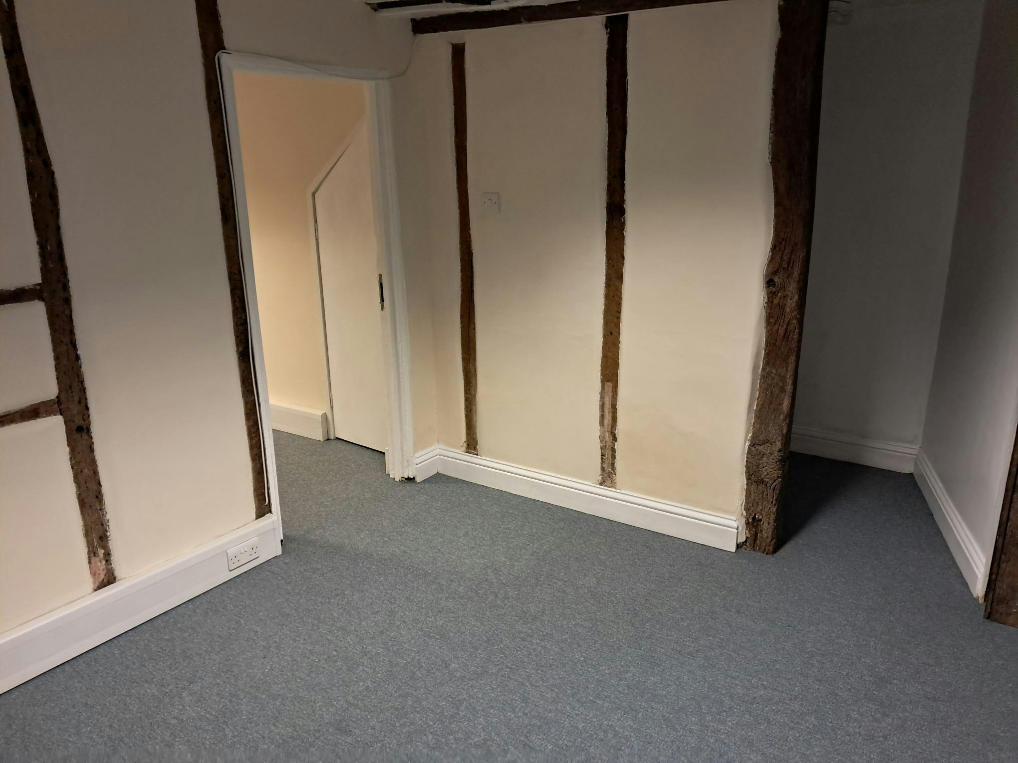 59 & 59a Peach Street, Wokingham, Offices For Sale - 1000001146.jpg