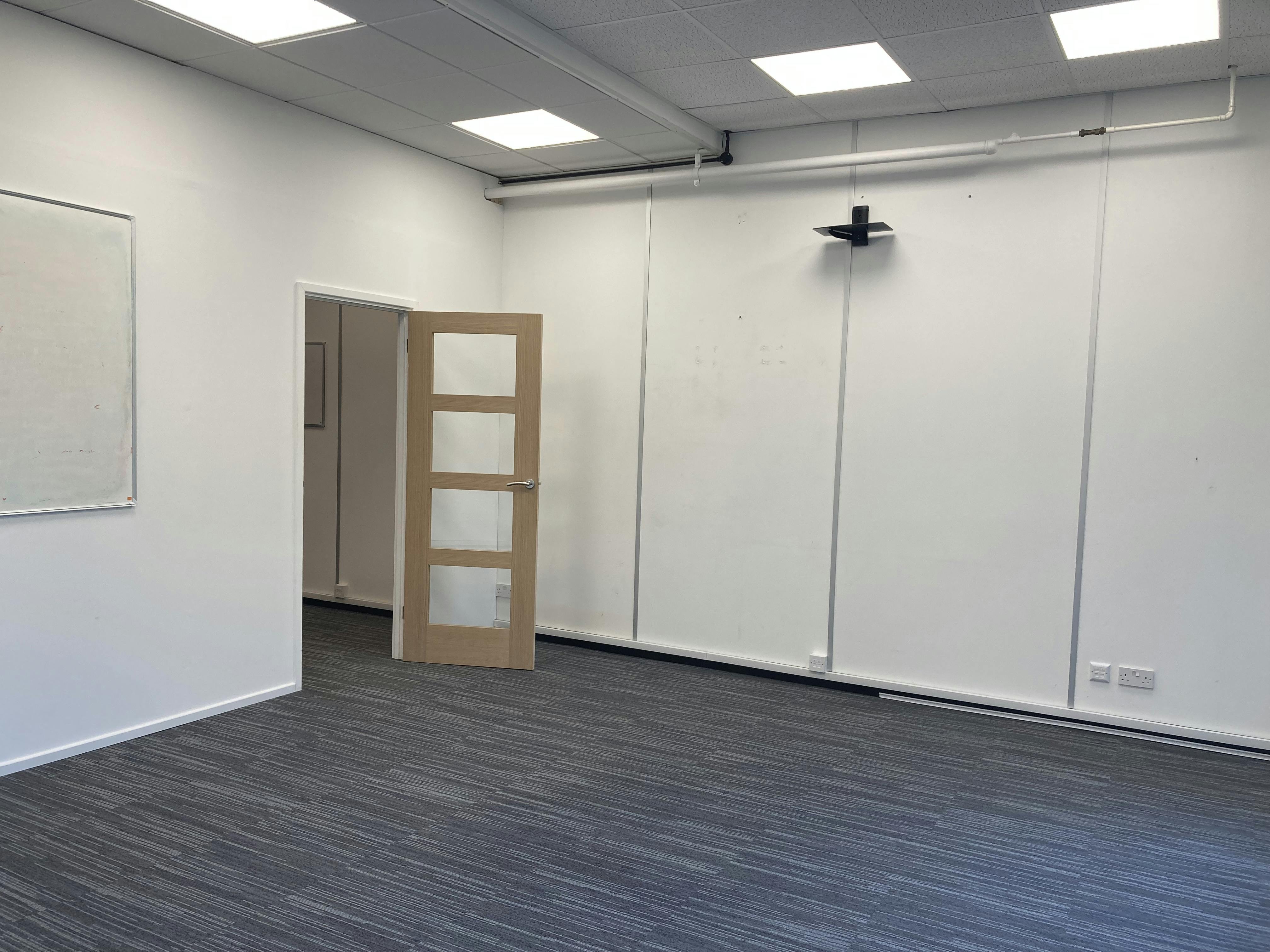 Silwood Business Centre, Ascot, Offices To Let - image00028.jpeg