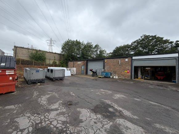 17 Burgess Road, Hastings, Industrial To Let - IMG_0287.JPEG