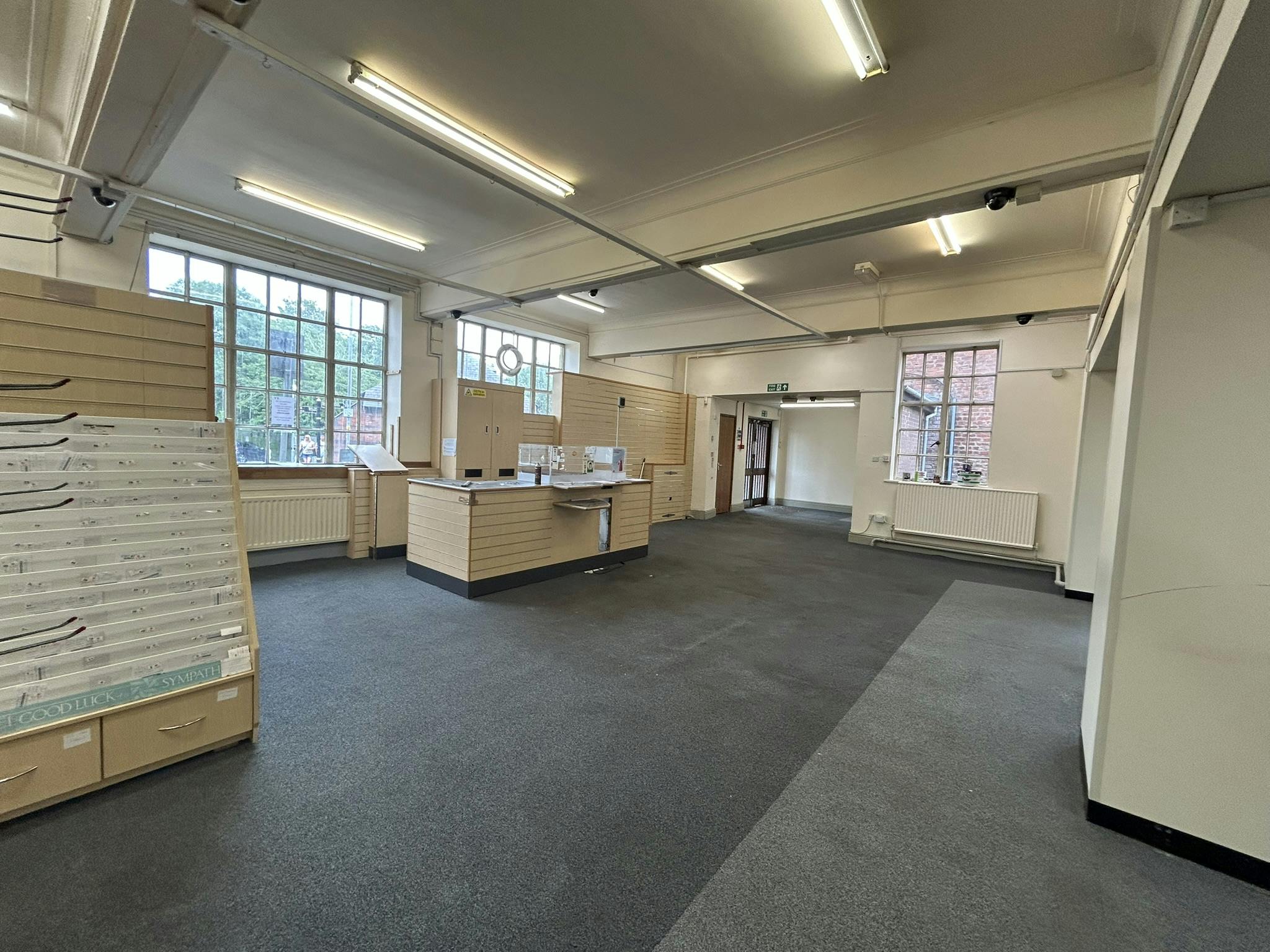 Short Bridge Street, Newtown, Retail To Let - IMG_1232.JPEG