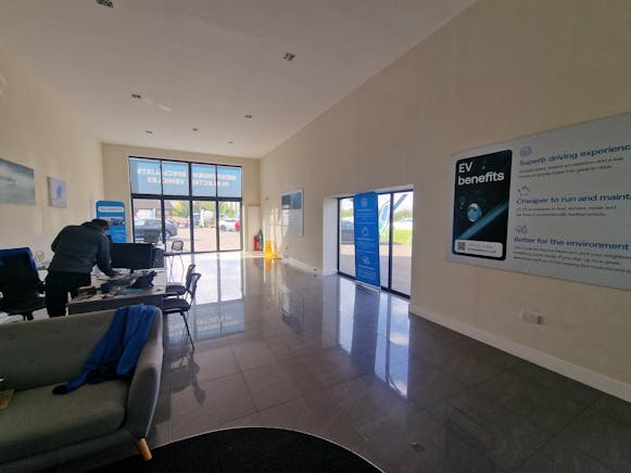 Car Showroom, Murrell Green Business Park, Hook, Other To Let - 20241004_143557.jpg