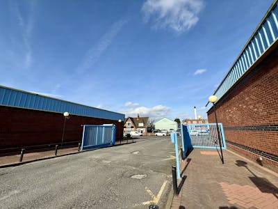Queens Court Trading Estate, West Bromwich, Industrial / Warehouse To Let - Photo 25-02-2026, 13 39 45.jpg