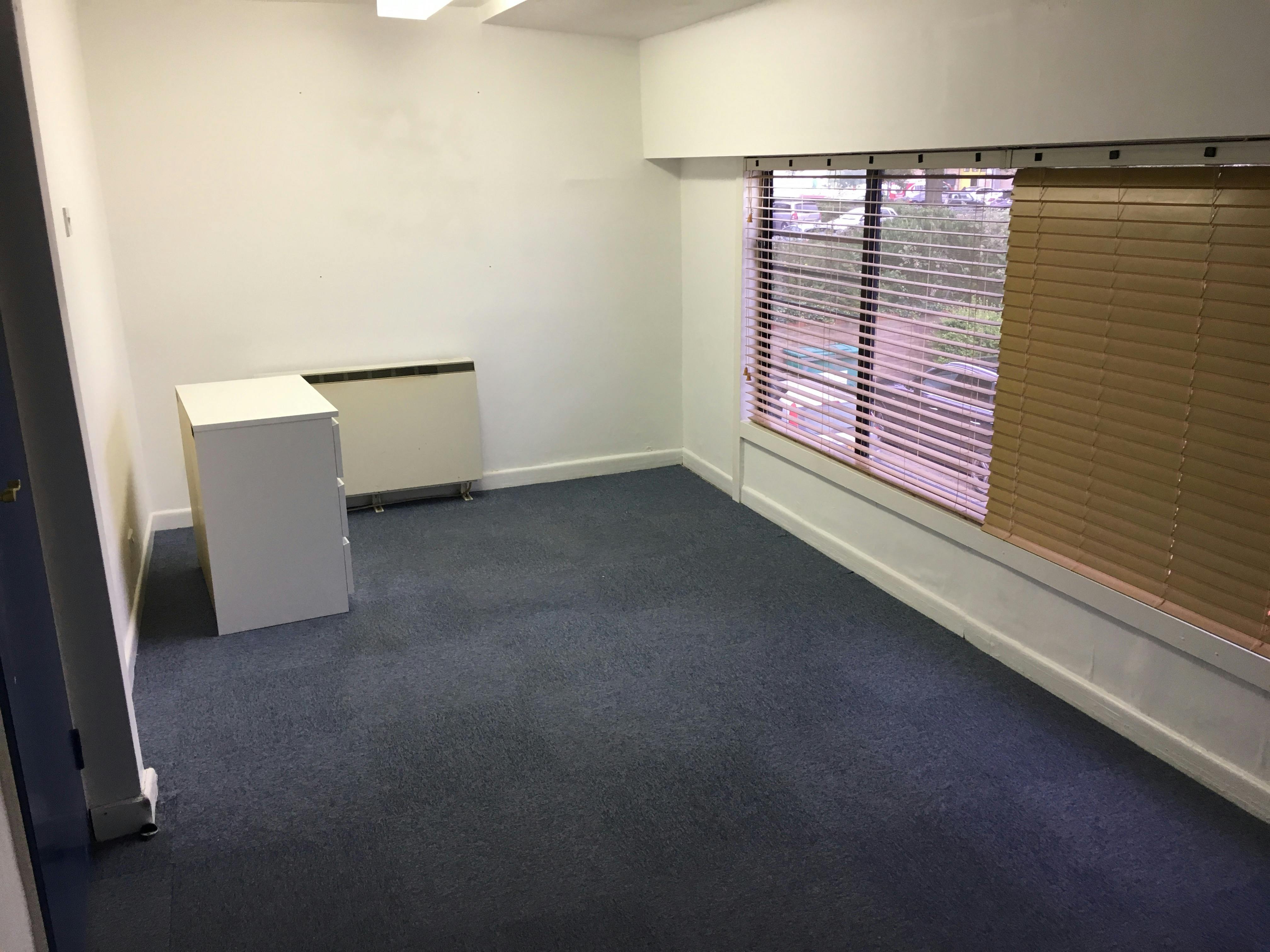 Office 1-2 Edison Workspace, 52 Edison Road, Aylesbury, Offices, To Let ...
