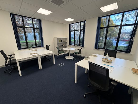 HQ Serviced Offices, Weavers Business Park, Belfast, Offices To Let - IMG_2672.jpeg