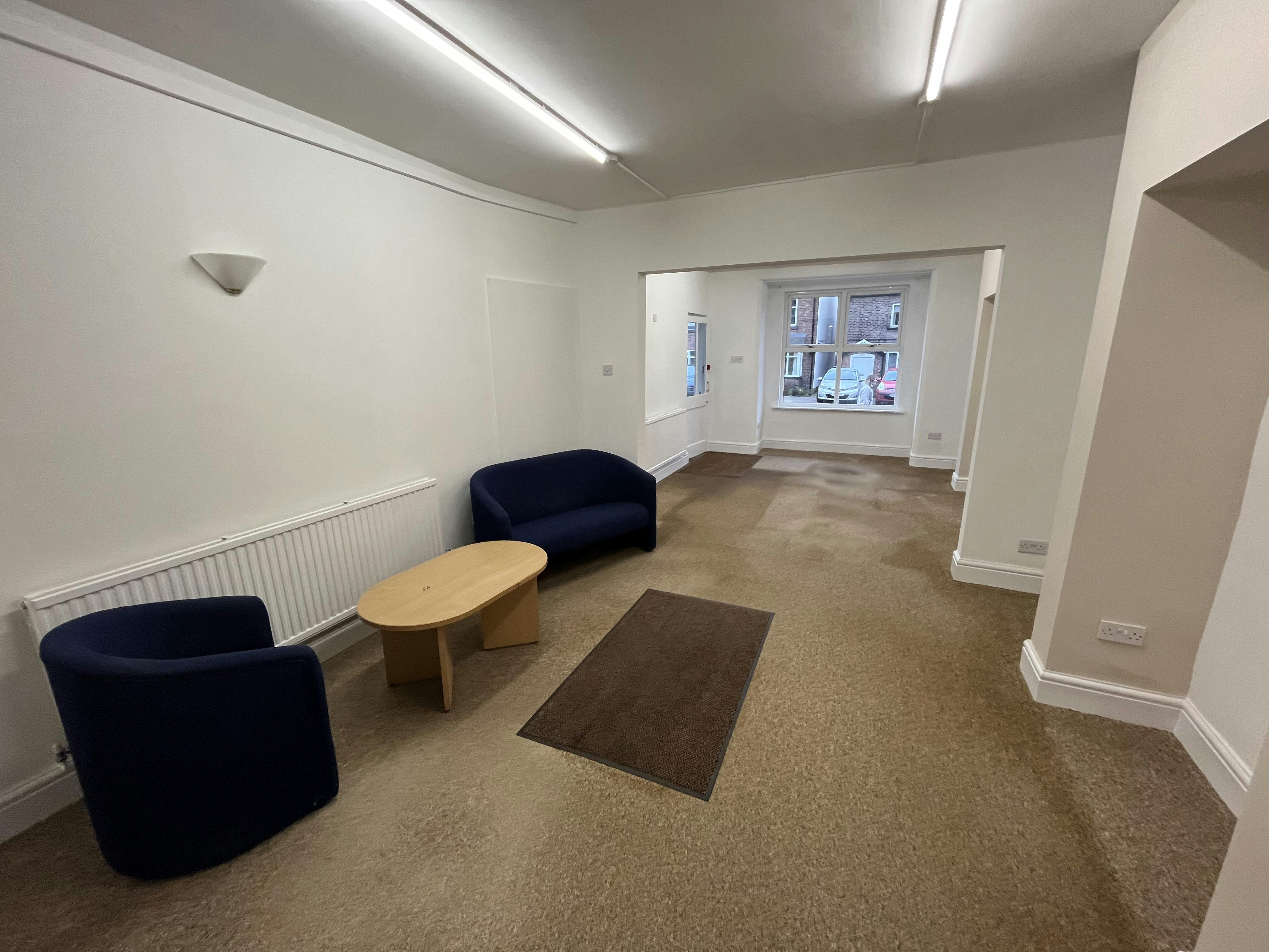 80 Chapel Lane, Wilmslow, Offices / Retail To Let - IMG_0820.jpg