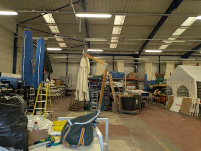 Unit 1A, The Riverside Business Centre, Guildford, Industrial / Light Industrial To Let - PXL_20251016_092232045.jpg