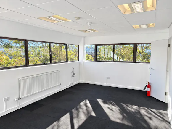 7 Harold Close, Harlow, Industrial To Let - First floor office.jpg