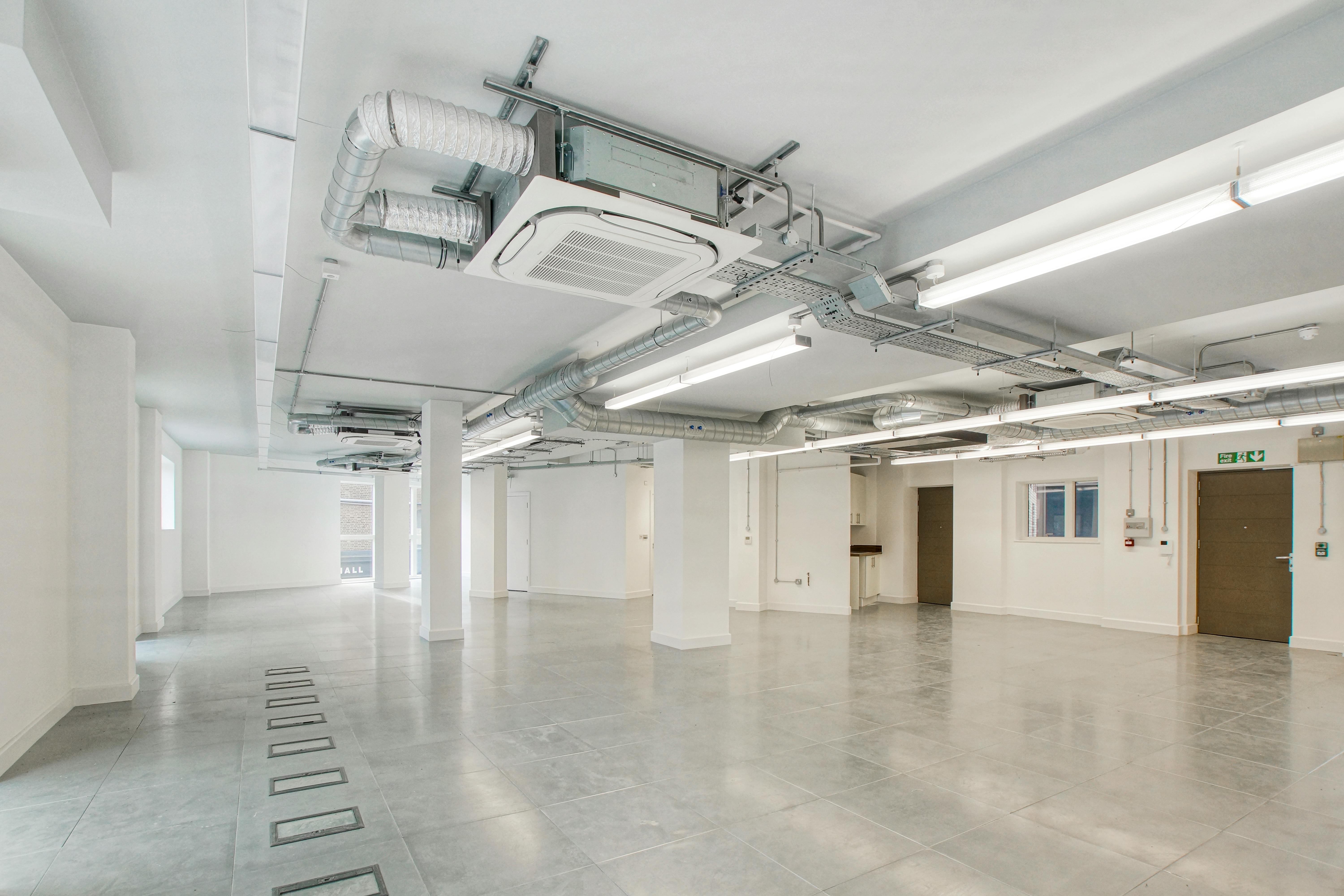 Office in London - photo 3