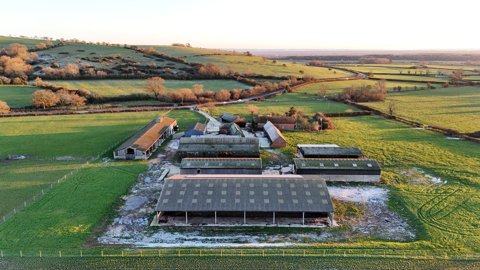 Industrial Units, Oakcroft Farm, Aylesbury, Industrial To Let - IMG_8564.JPG