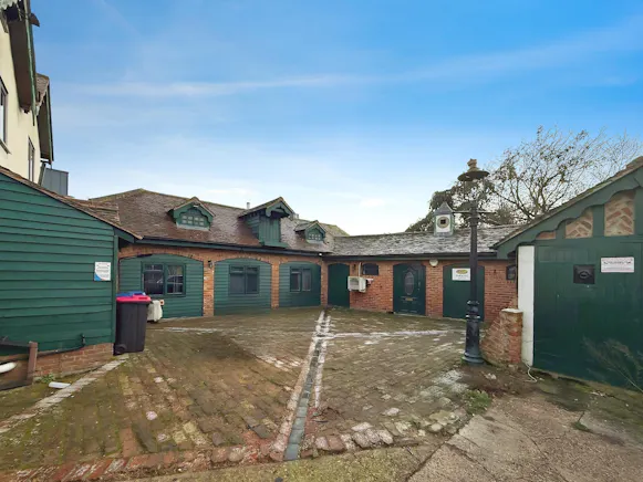 375-377 Rayleigh Road, Leigh-On-Sea, Office To Let - user_edited_photo-b7d15f6a_user-edited-de63f4dc-d3.jpg