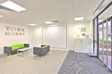 York House, Maidenhead, Office To Let - York House Reception.jpg