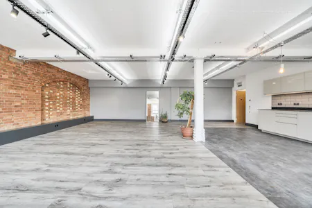 Canonbury Yard Canonbury Business Centre, London, Office To Let - 1483911-18-6a3e6b20070ef.jpg