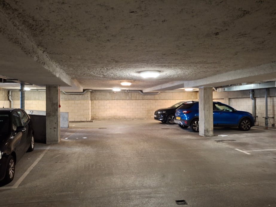 Retail/Shop in Slough - photo 3