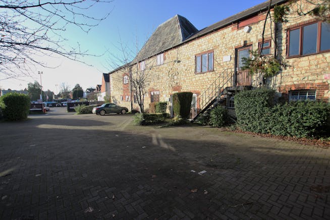 Suite 6, 5 Mead Lane, Farnham, Offices To Let - IMG_4638.JPG