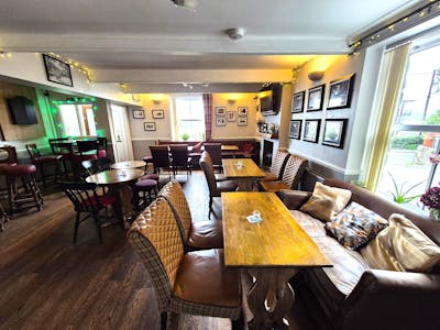 The Hunters Inn, 105 Marple Road, Glossop, Leisure To Let - 20250801_112032.jpg