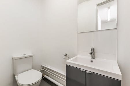 Unit 3 Shepperton Business Park, Shepperton, Industrial/Logistics To Let - 96782_Unit3SheppertonBusinessPark  35_low.jpg