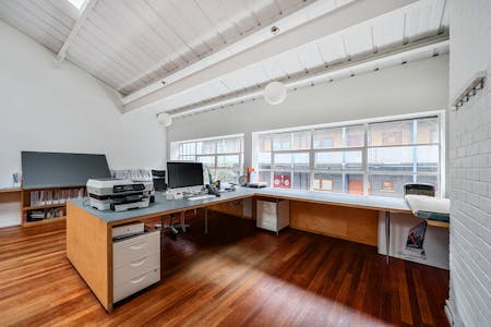 Studio 5 The Hangar, London, Office To Let - 138407966924feafdc439.jpg