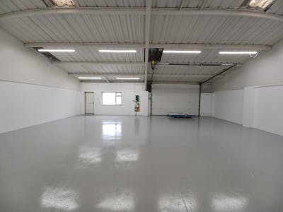 Unit 21 Endeavour Business Park, Crow Arch Lane, Ringwood, Industrial / Warehouse To Let - 20240405_110009.jpg