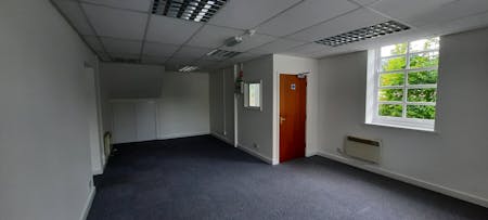Unit 289, Hartlebury Trading Estate, Kidderminster, Office To Let - 20220728_114629.jpg