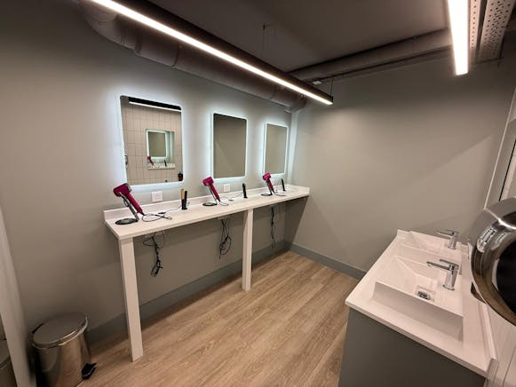 De Burgh House, Wickford, Leisure / Mixed Use / Office For Sale - WhatsApp Image 20251119 at 145642_fe7a7329.jpg