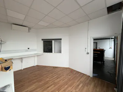 110 Tanners Drive, Milton Keynes, Industrial / Warehouse To Let - IMG_2498.JPEG